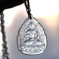 Colgante con Buda - Tara Blanca de cristal liuli para Fuerza Vital y fertilidad